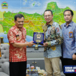 Pemprov Jateng Targetkan 1 Ribu Pemasangan Sambungan Listrik Gratis untuk Masyarakat Miskin