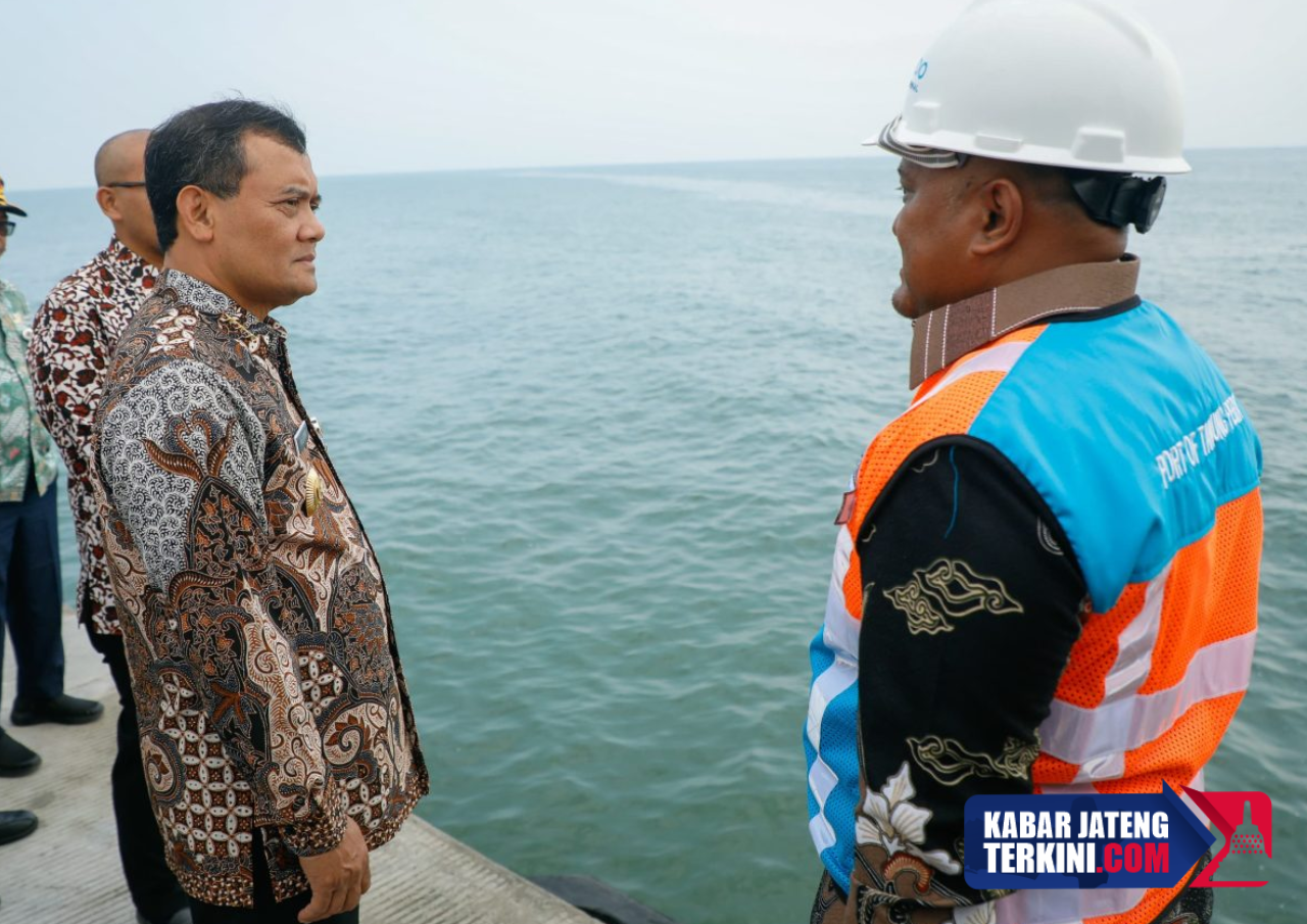Pemprov Jateng Percepat Pengembangan Pelabuhan Semarang dan Batang
