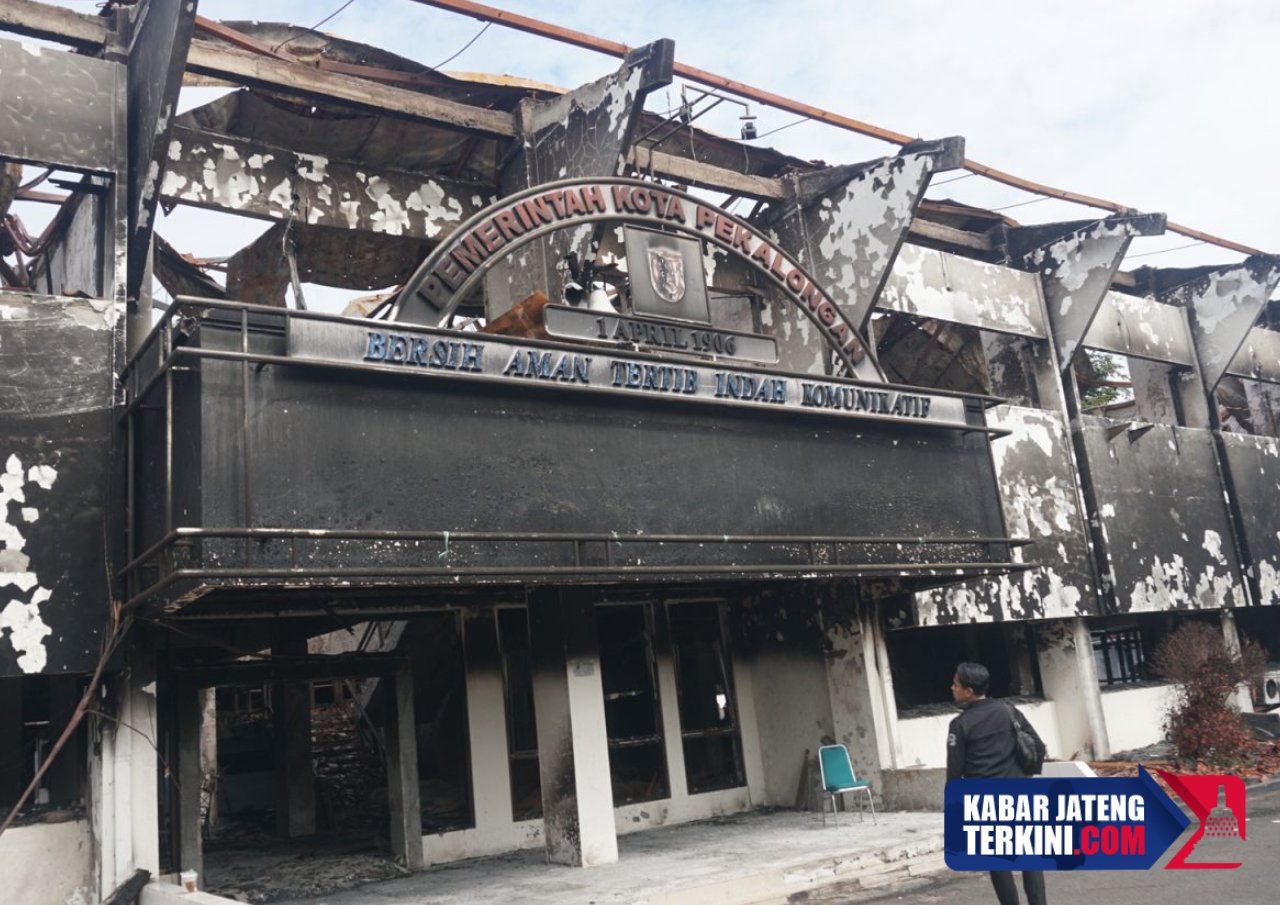 Bongkaran Gedung Kantor Pemkot Pekalongan Terdampak Kerusuhan Dilelang, Siap Bangun Ulang 2026