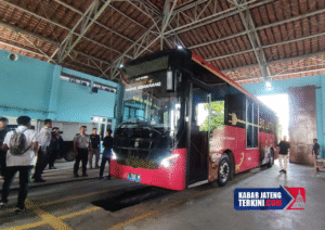 Foto: Uji Coba Bus Listrik Trans Semarang (sumber: Pemkot Semarang)