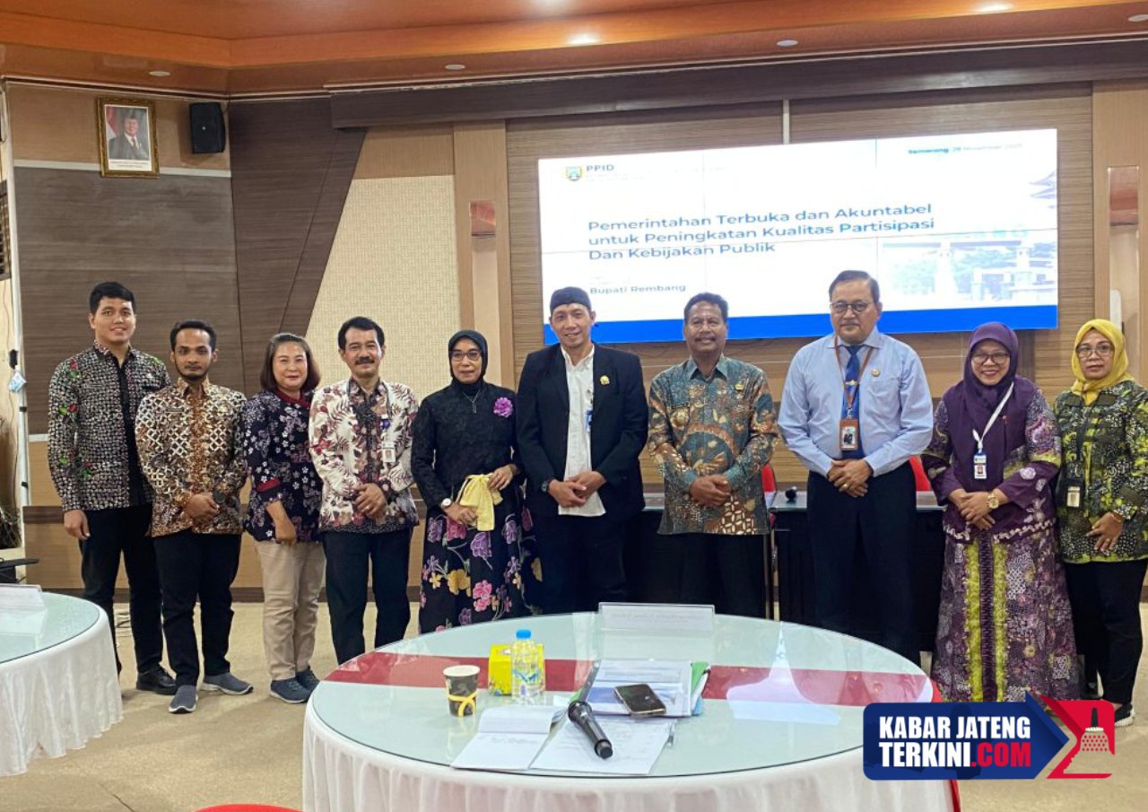 Uji publik yang digelar Komisi Informasi (KI) Provinsi Jawa Tengah di Gedung Bundar Kompleks BPSDM Jawa Tengah/rembangkab