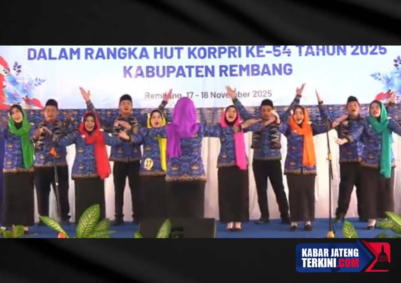 Wujudkan Harmonisasi, ASN Rembang Ikuti Lomba Padus di Peringatan Hari KORPRI