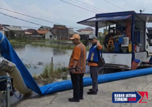 Tiga Unit Pompa Pemprov Jateng Diturunkan untuk Tangani Banjir di Sayung Demak