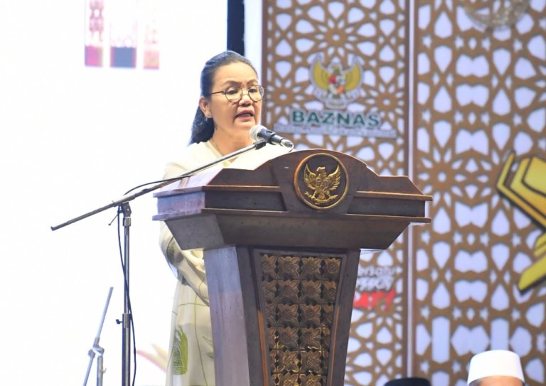 Hadiri Tarawih Keliling, Agustina Sebut Al-Quran Ajarkan Kebijaksanaan