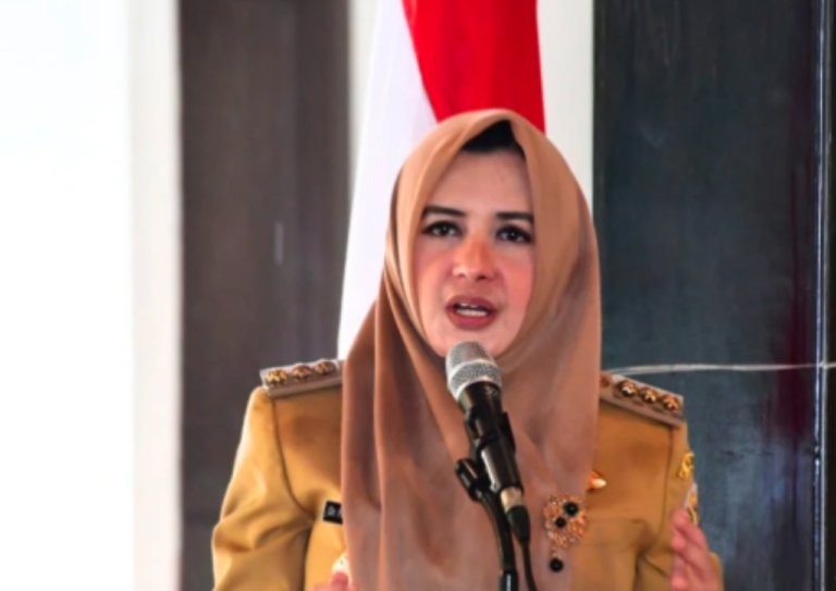 Pemkab Pekalongan Putus Kontrak Perusahaan Outsourcing Milik Suami-Anak Fadia Arafiq