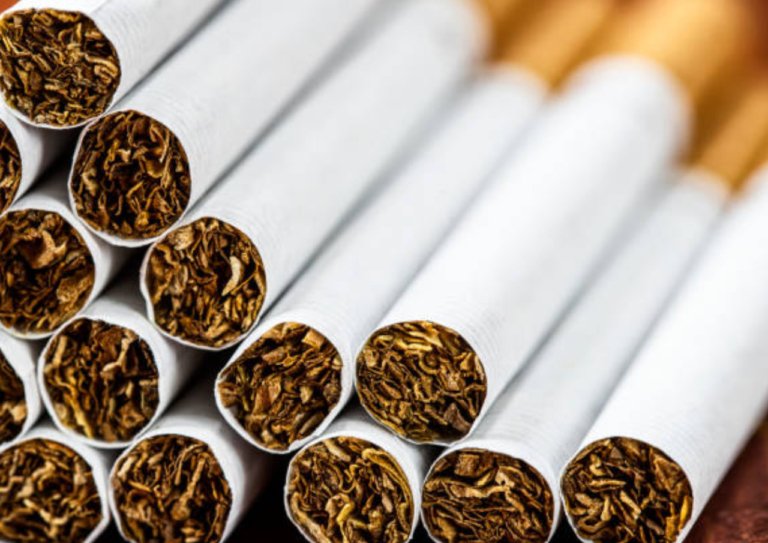 Terkait Peredaraan Rokok Ilegal, Sejumlah Warung Madura Ditertibkan Bea Cukai Tegal