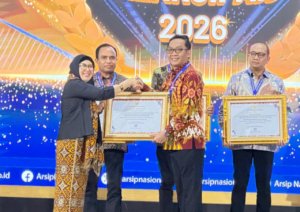 Kota Semarang meraih penghargaan sebagai Pengawasan Kearsipan Nasional dari Arsip Nasional Republik Indonesia (ANRI).
