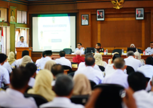 Sekolah Negeri di Pati Dilarang Jual Seragam yang Bebankan Orang Tua Murid