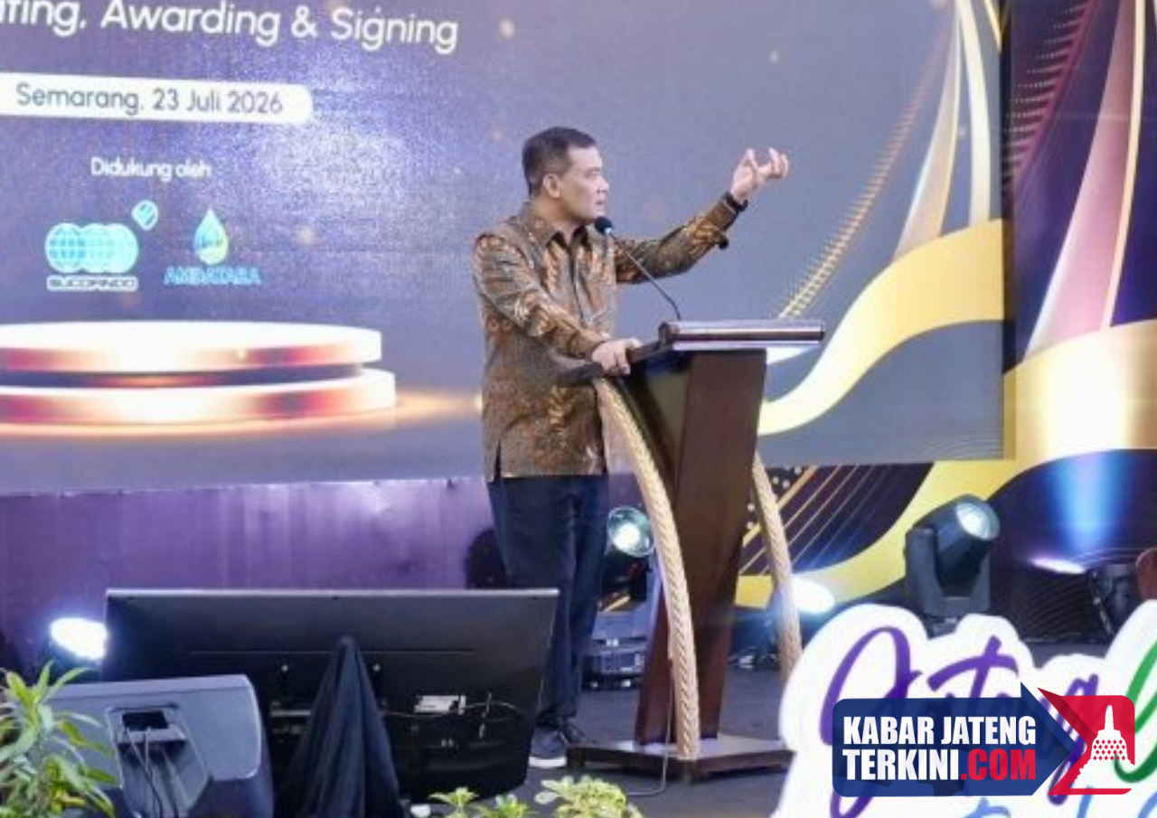 Gubernur Jateng Ahmad Luthfi