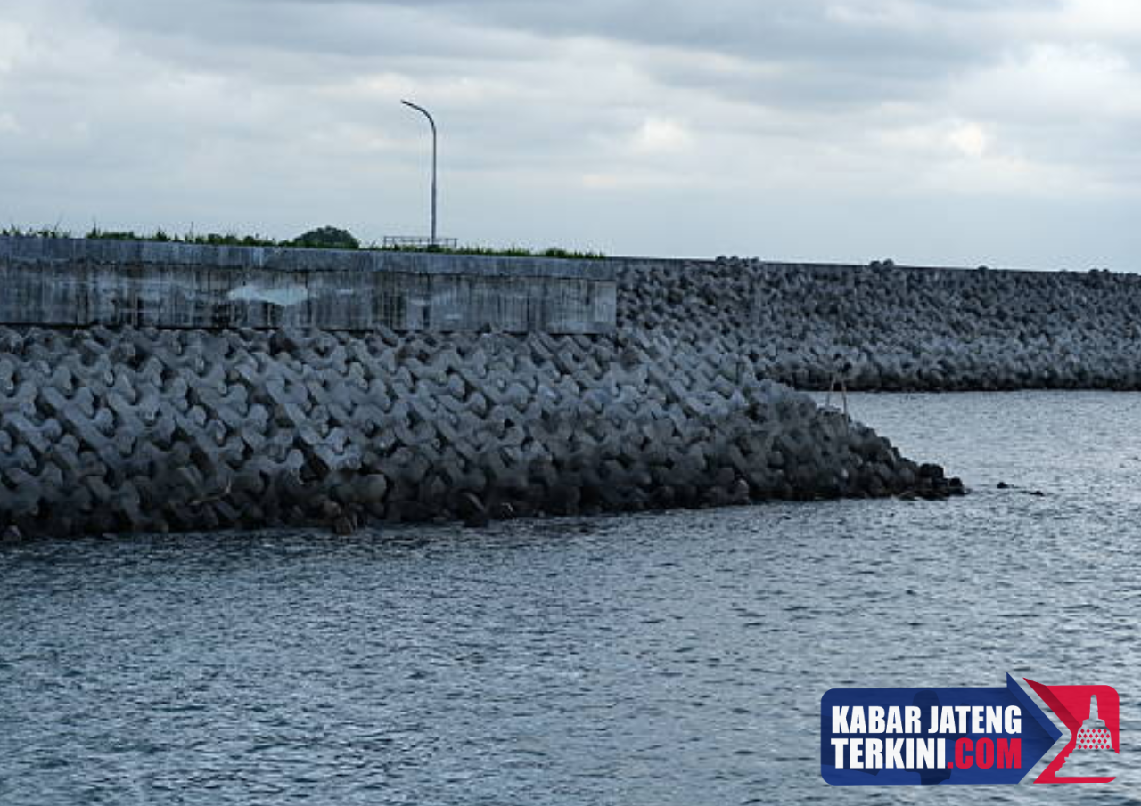Pembangunan Giant Sea Wall Pantura Dimulai 2027, Butuh Waktu Hingga 20 Tahun