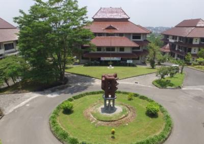 Heboh Dosen ISI Solo Diduga Klaim Karya Alumni di Pameran, Pihak Kampus Sebut Kesalahan Administrasi