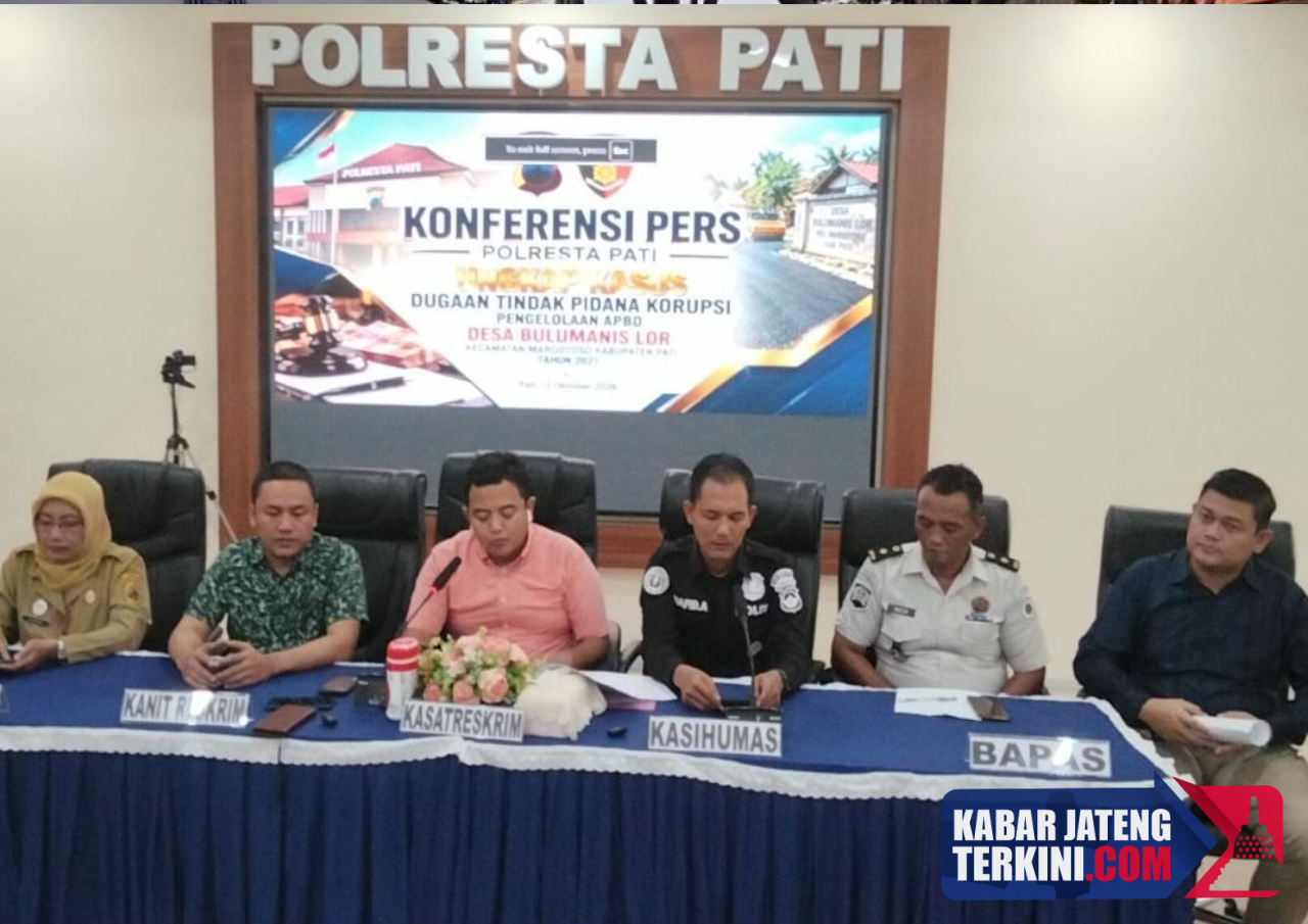 Konferensi Pers di Lantai II Ruang Sanika Satyawada