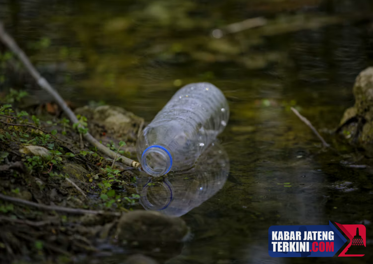Sungai Bango di Margoyoso Pati Tercemar Limbah, Dinas Lakukan Pengerukan