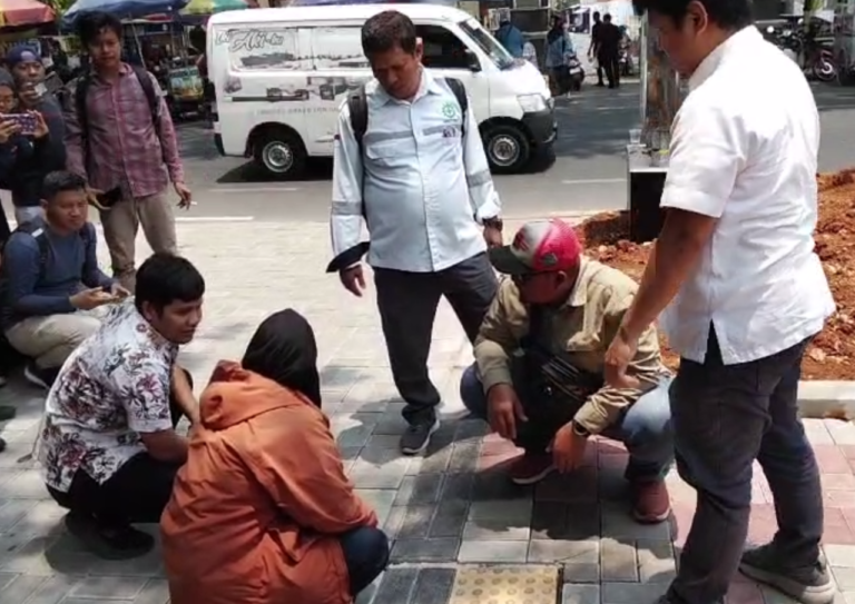 Kementerian Pekerjaan Umum melalui Balai Penataan Bangunan Permukiman Kawasan (BPPW) Jawa Tengah melakukan peninjauan di lokasi proyek, Kamis (08/10/2026).