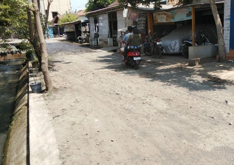 Jalan Penghubung Desa Sukoharjo-Mataraman Rusak Parah, DPUTR Pati: Masuk Aset Desa